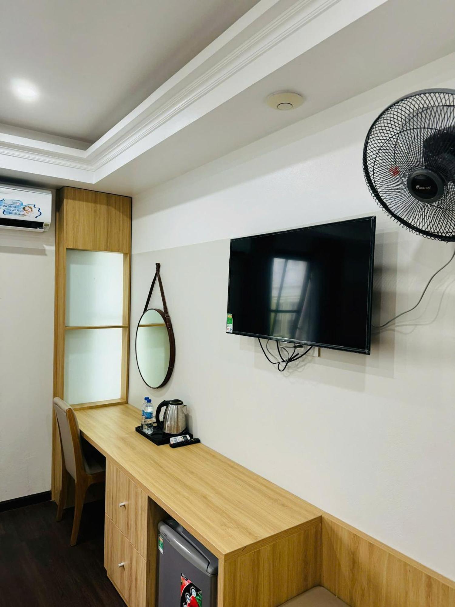 Ha Long Cozy Hotel Buitenkant foto