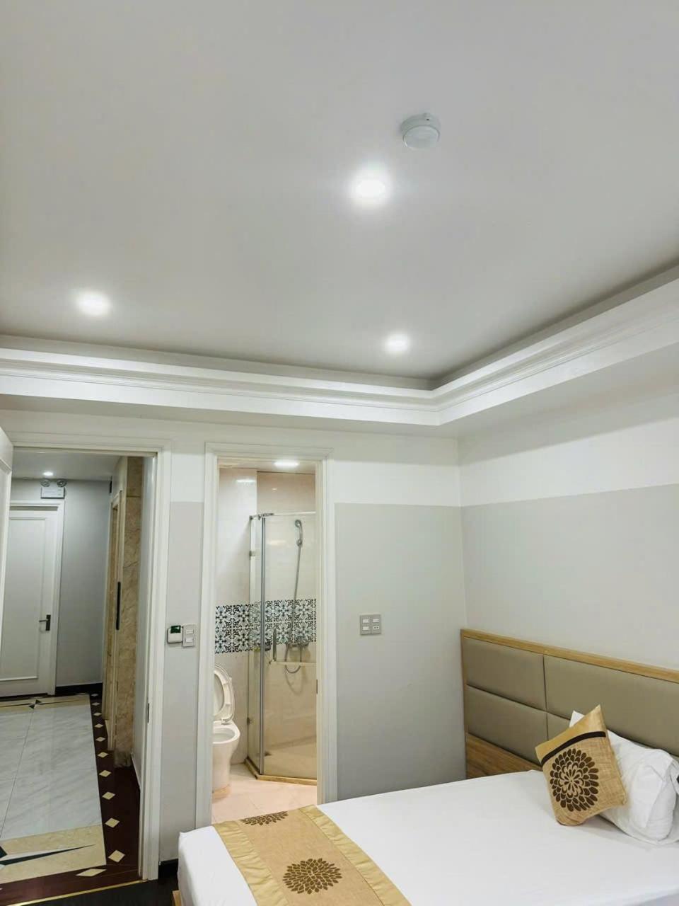 Ha Long Cozy Hotel Buitenkant foto